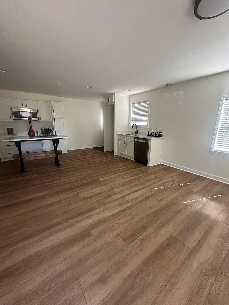 2904 White St, West Memphis, AR 72301 — photo 2
