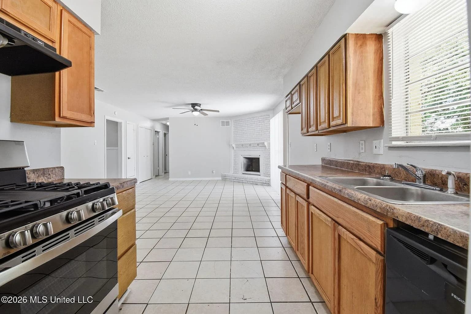 6460 Birchfield Cir, Horn Lake, MS 38637 — photo 8