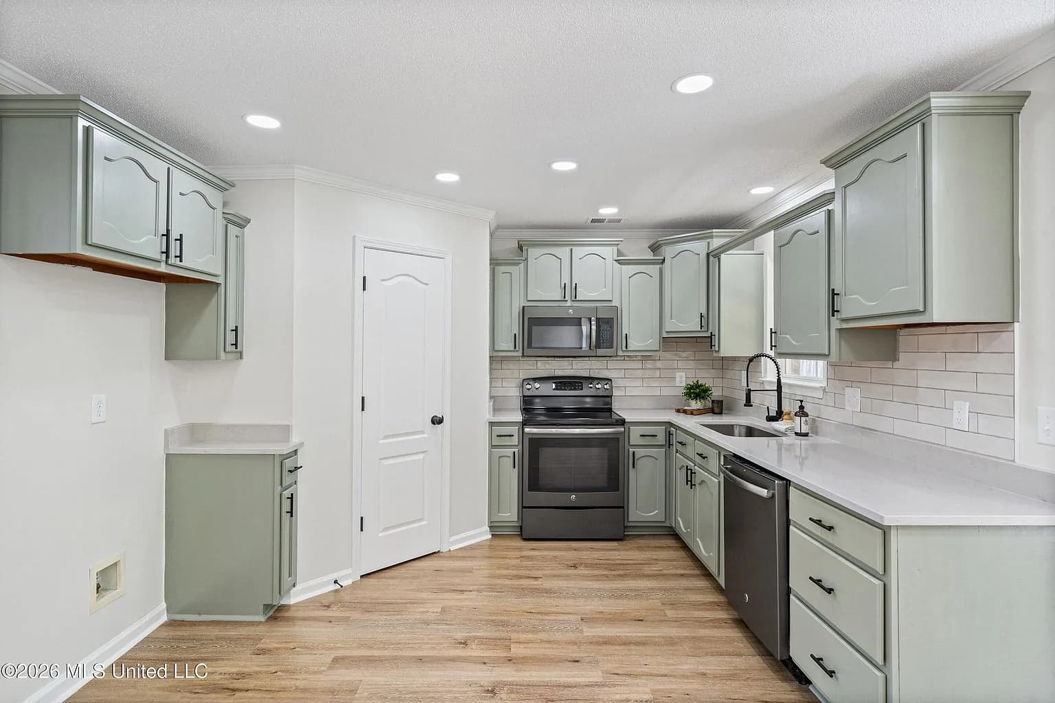 9837 Alexanders Ridge Dr, Olive Branch, MS 38654 — photo 12