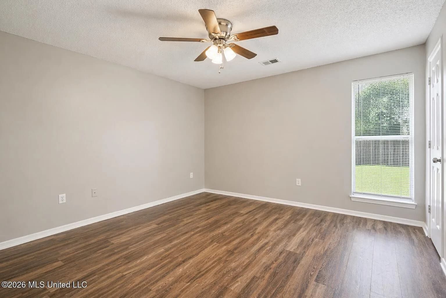 6411 Kristen Dr, Olive Branch, MS 38654 — photo 6