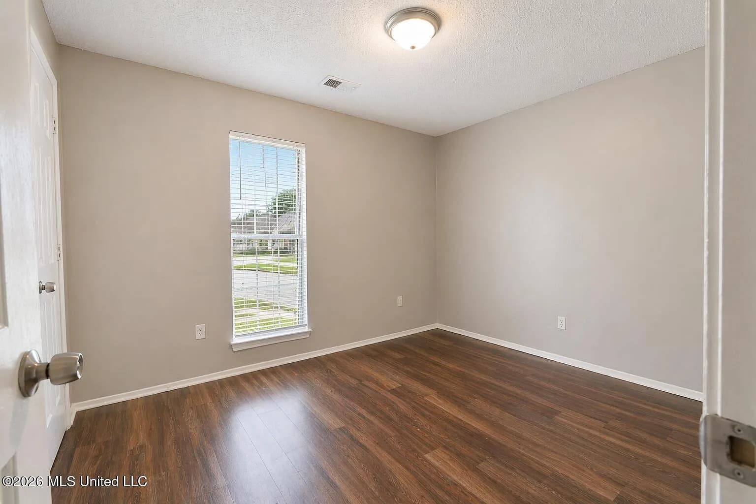 6411 Kristen Dr, Olive Branch, MS 38654 — photo 10