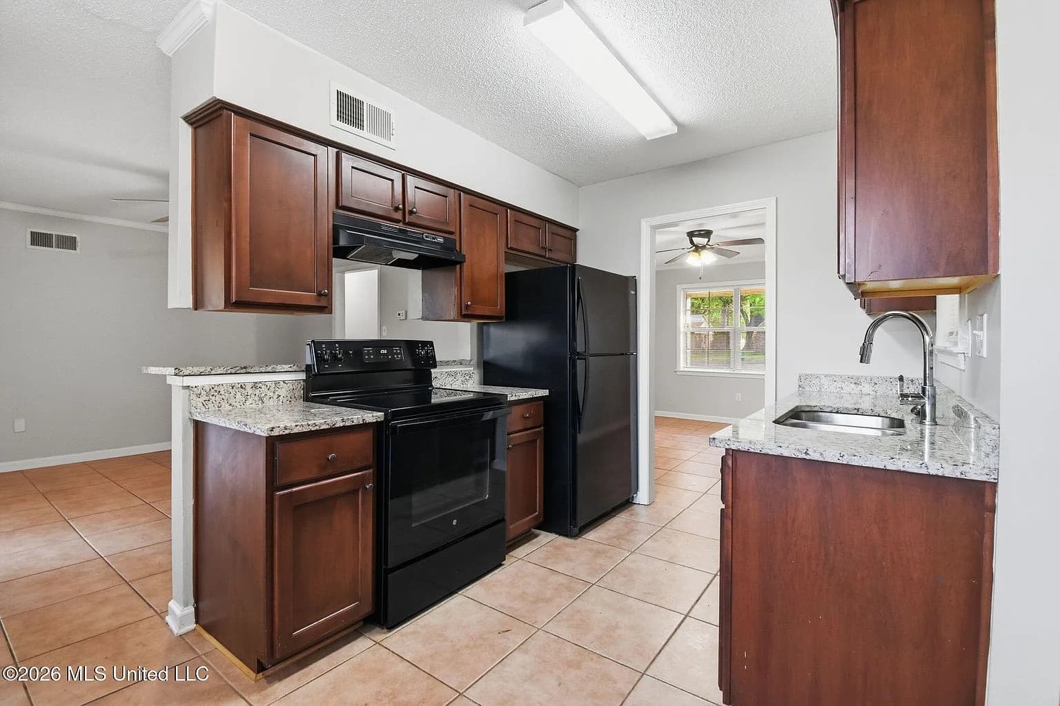 727 Thornwood Dr, Southaven, MS 38671 — photo 5