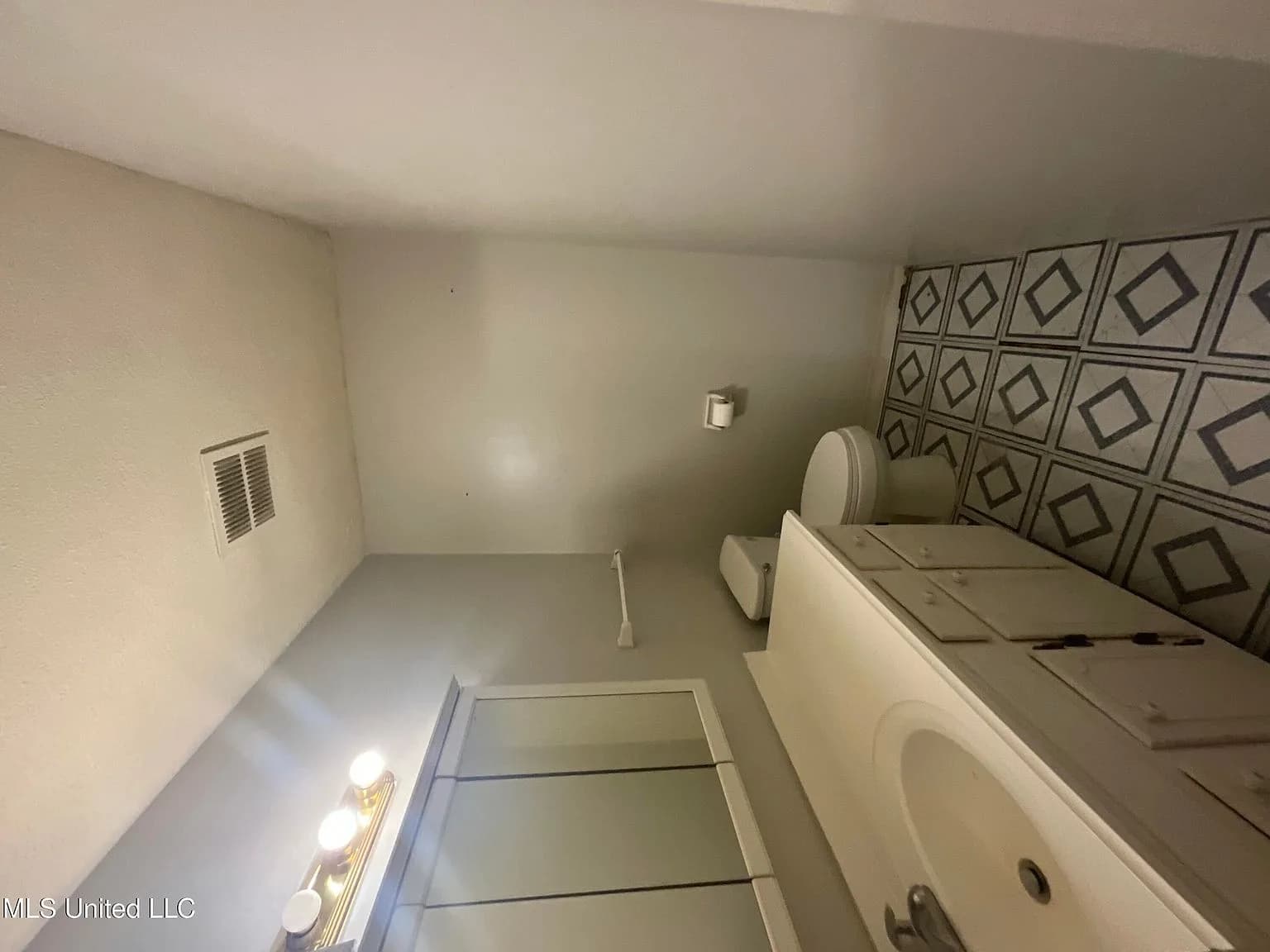 2880 Briarwood Dr, Horn Lake, MS 38637 — photo 13