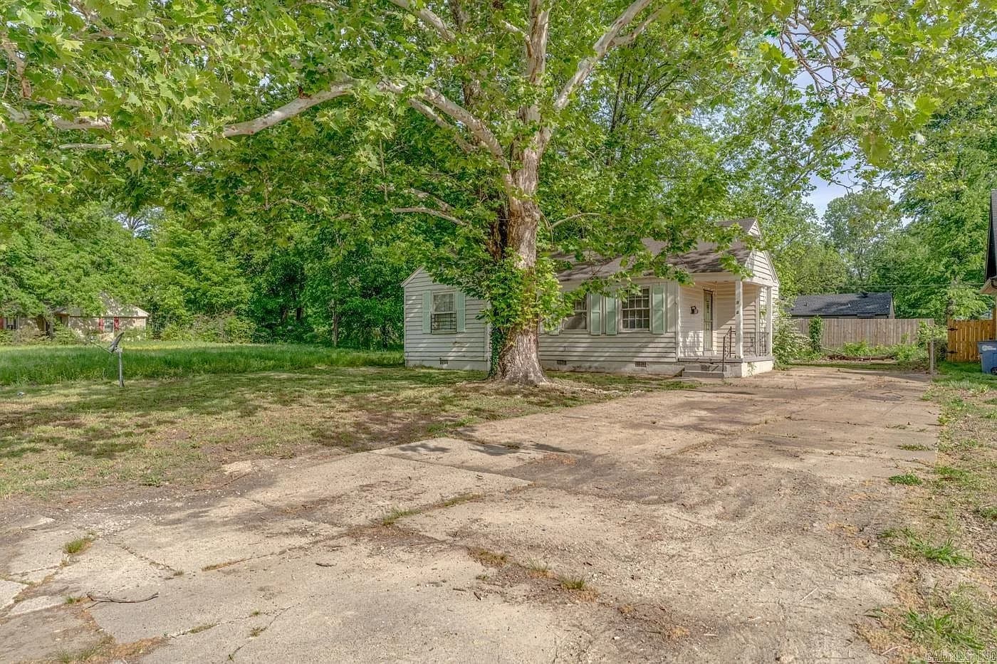 1904 E Barton Ave, West Memphis, AR 72301 — photo 6