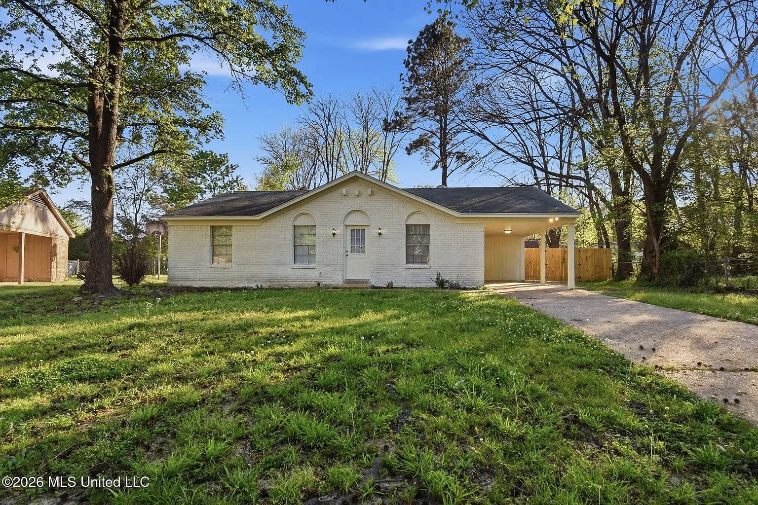 6460 Birchfield Cir, Horn Lake, MS 38637