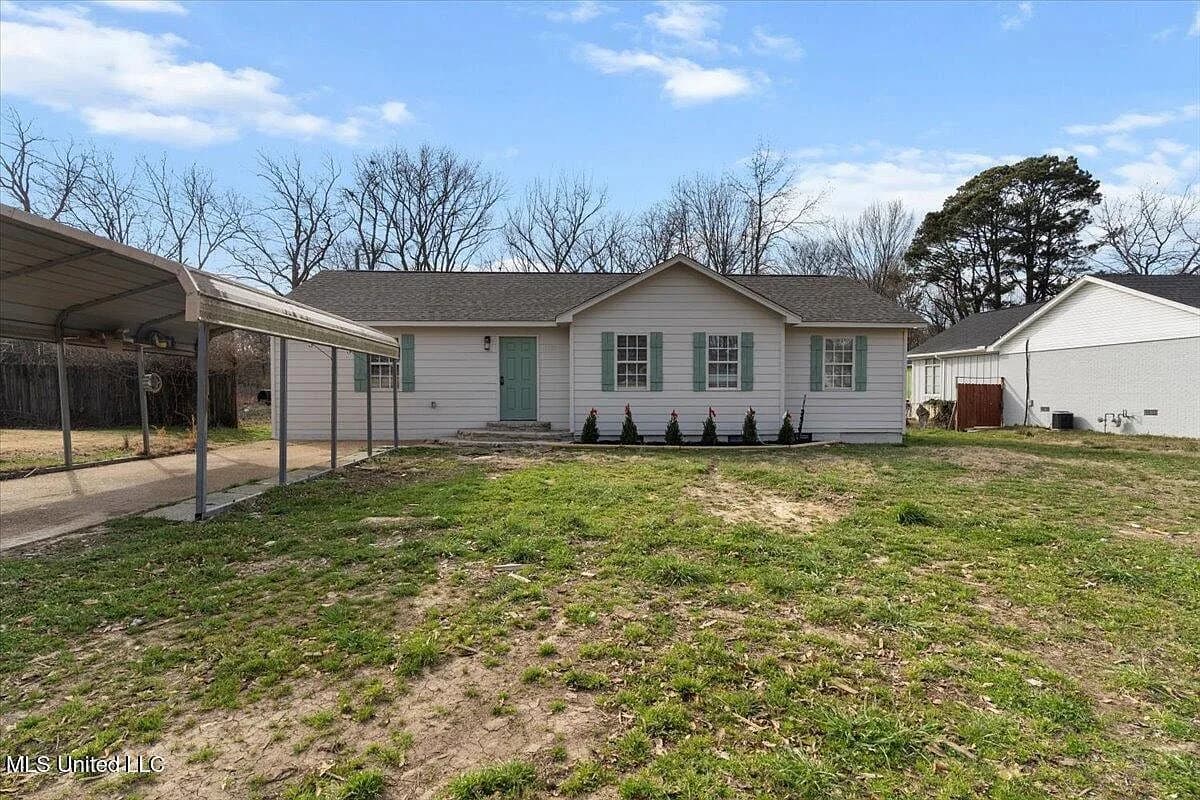 6633 Alice Dr, Horn Lake, MS 38637